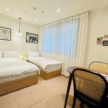 Ssh Ikseon Peter Cat Hostel 首爾 外观 照片