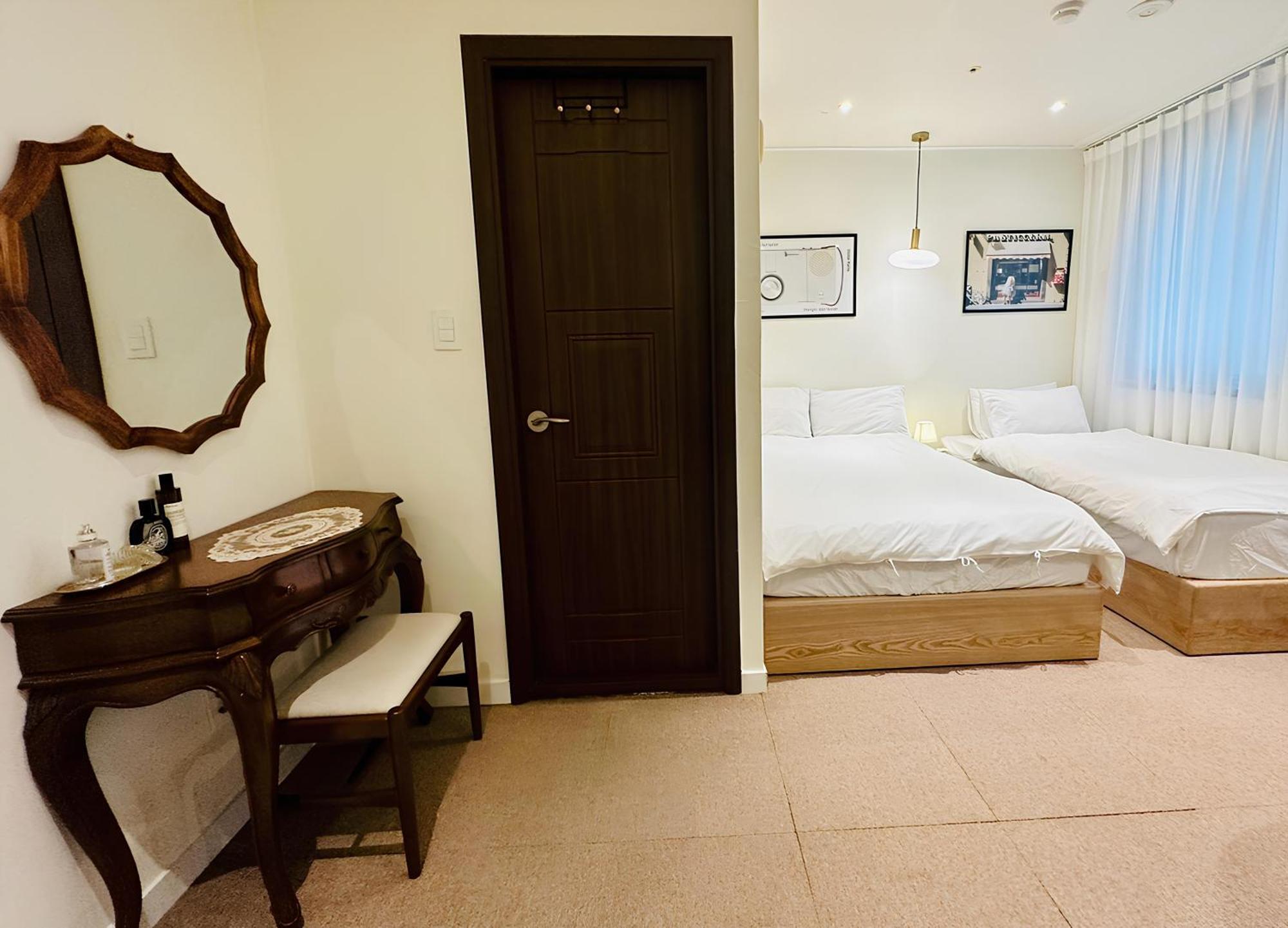 Ssh Ikseon Peter Cat Hostel 首爾 外观 照片